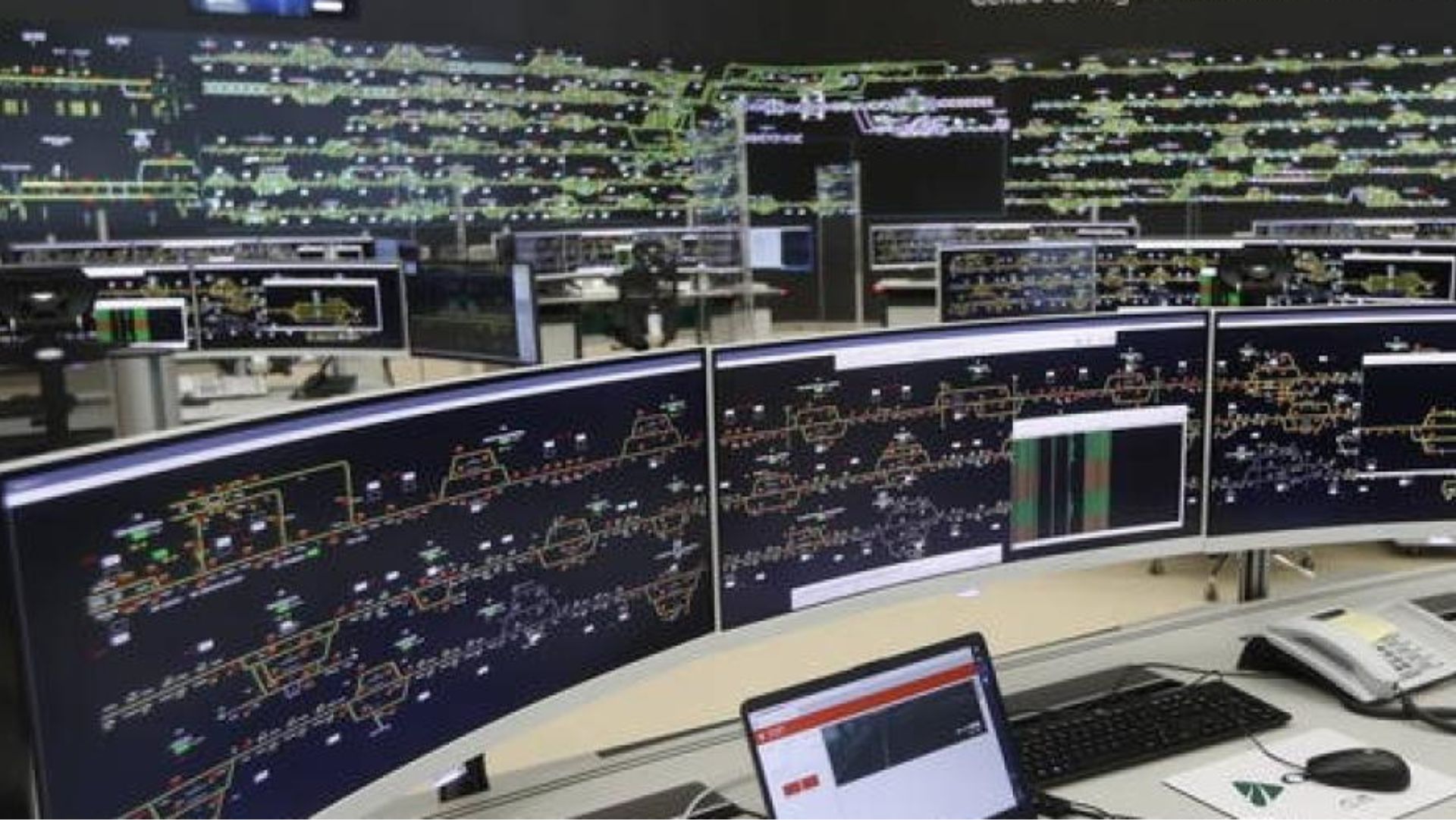 CTC de Adif - Cursos de preparación para oposiciones Adif en CEFF, tu camino hacia el éxito en el sector ferroviario.